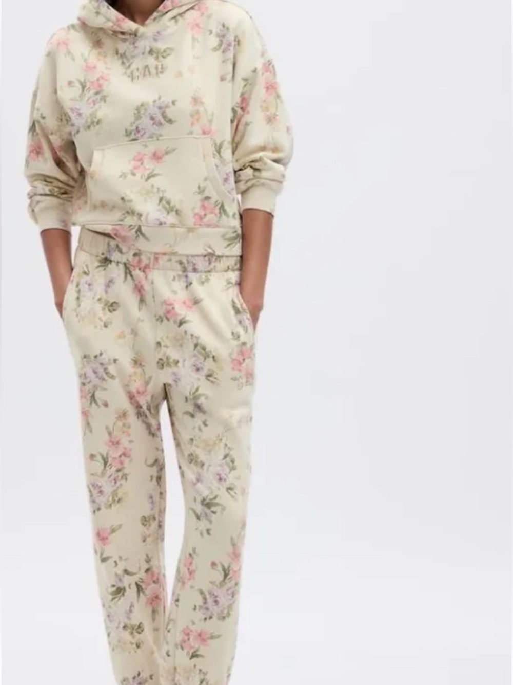 Gap × LoveShackFancy Floral Cropped Logo Hoodie & Sweatpant SET